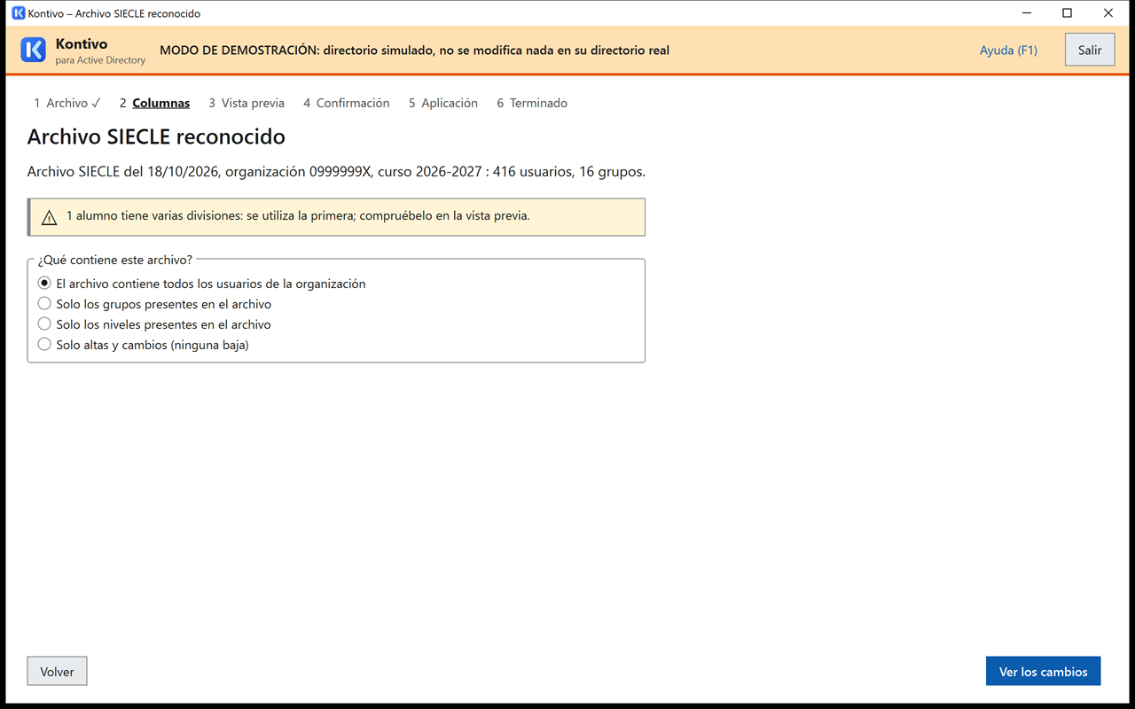 Paso Columnas para una exportación SIECLE (ElevesSansAdresses-fictif.zip): Archivo SIECLE reconocido, resumen del archivo en una frase, elección de lo que contiene el archivo, botón Ver los cambios.