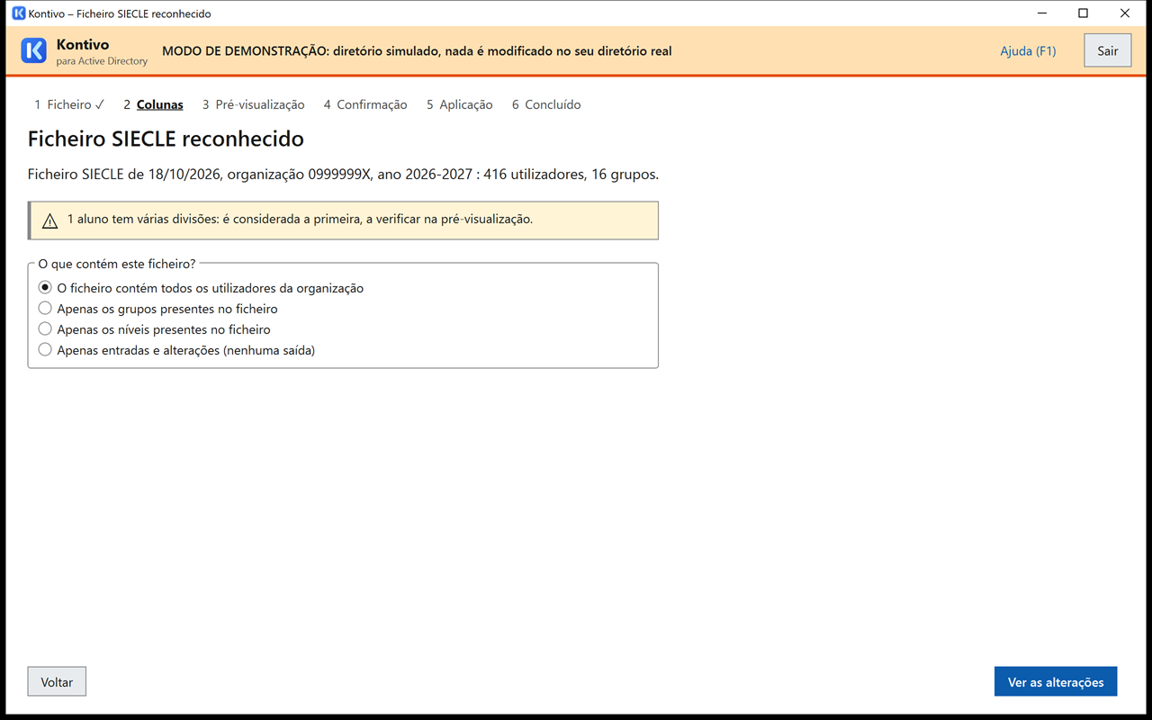 Passo Colunas para uma exportação SIECLE (ElevesSansAdresses-fictif.zip): Ficheiro SIECLE reconhecido, resumo do ficheiro numa frase, escolha do que o ficheiro contém, botão Ver as alterações.